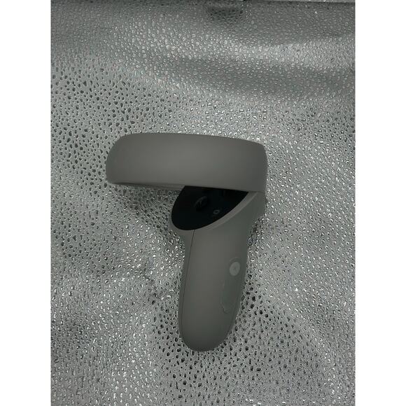 Left Oculus quest 2 controller - Picture 1 of 6